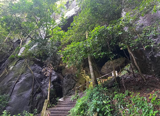 Ravana Cave